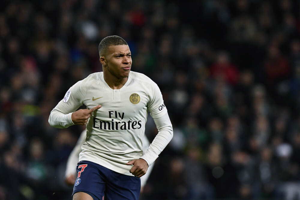 中国男足，冲击亚洲之巅！